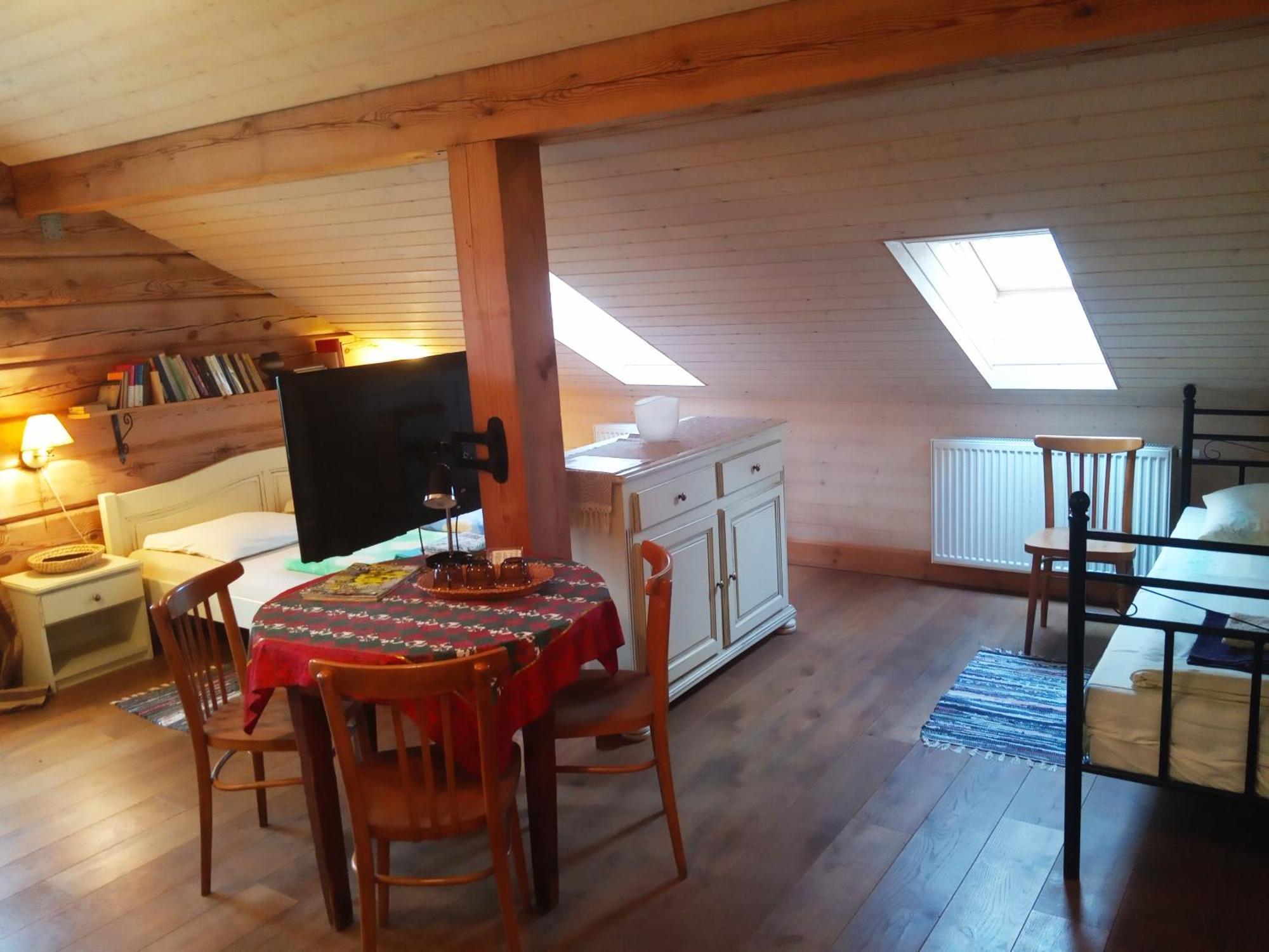 Senosios Geguzines Ukis Guest House Room photo